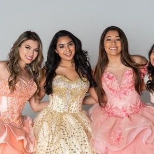 Meet your Posher, Ana